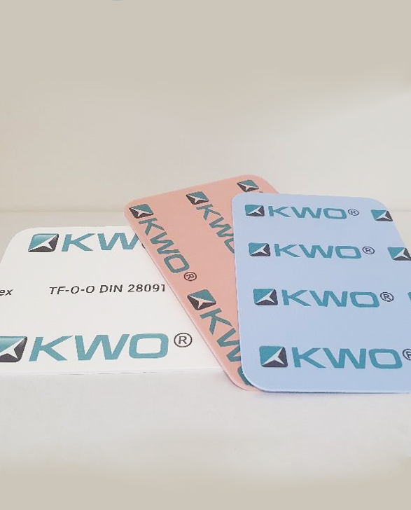 Фторопластовые листы KWO будут иметь печатное брендирование Фторопластовые листы KWO будут иметь печатное брендирование