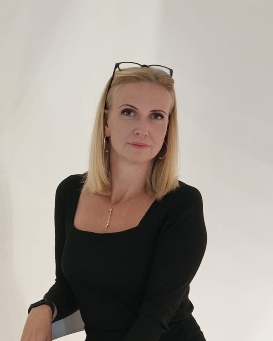 Руководитель клиентского отдела ИЛЬМЫ выступила с докладом на конференции ООО ПКФ «Экс-Форма» Руководитель клиентского отдела ИЛЬМЫ выступила с докладом на конференции ООО ПКФ «Экс-Форма»
